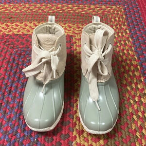 Sperry Ladies Saltwater 2-Eye Ivory Sage Green Ankle Duck Boots ST83941 size 6.5